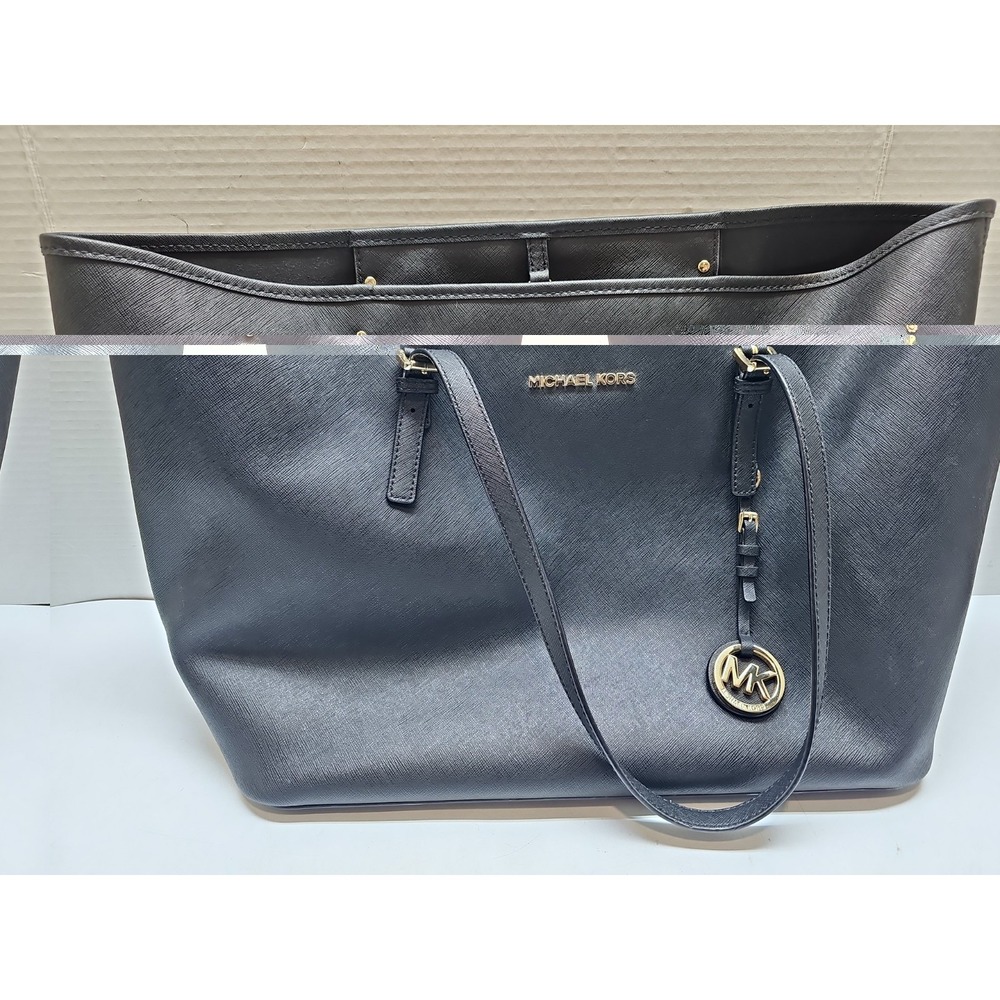 Michael Kors Medium Jet Set Travel Saffiano Leather Tote Bag Black